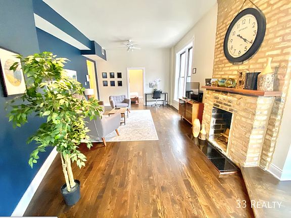 2nd image of 411 W Belden Ave #2E