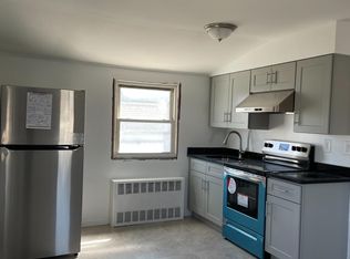 8003 259th St FLOOR 2, Glen Oaks, NY 11004