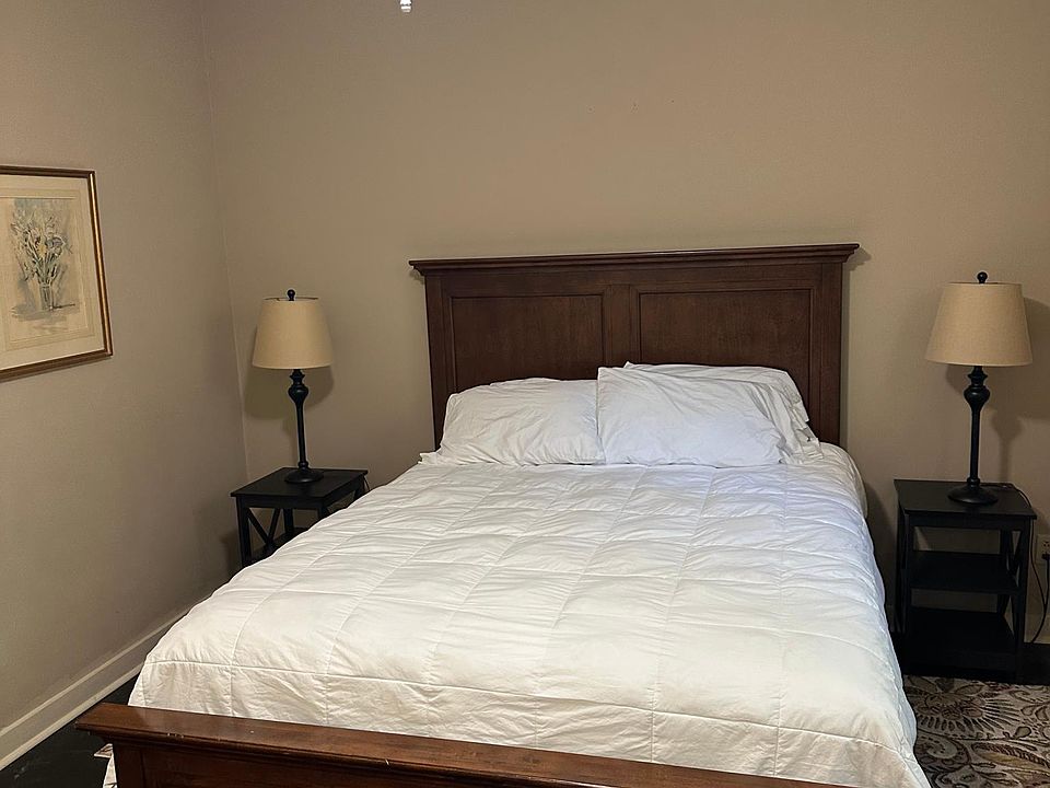 1st image of 5903 Magnolia Ln