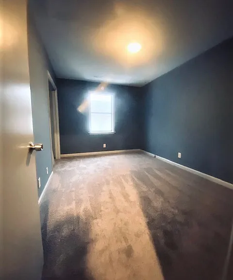 1031 Curran St NW — Photo 11
