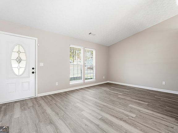 5th image of 683 Wood Path Ct
