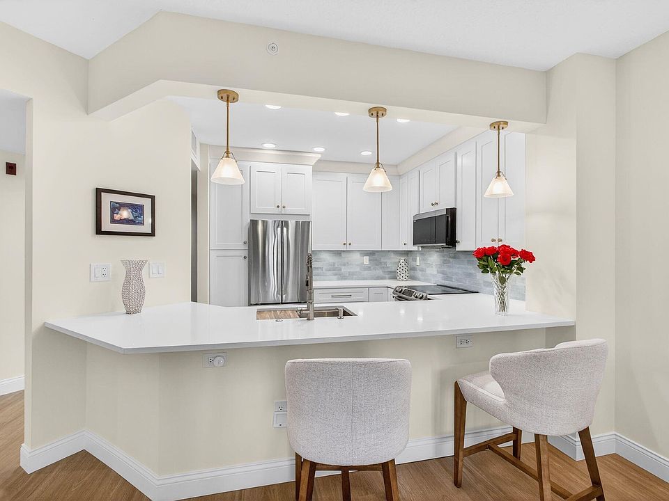 1st image of 400 Uno Lago Drive #103