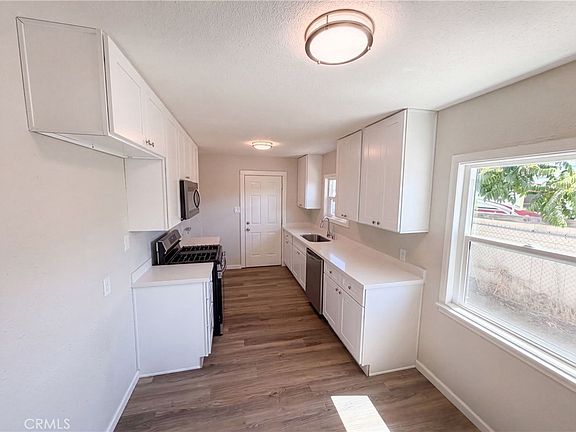 2nd image of 1374 El Nita Ln