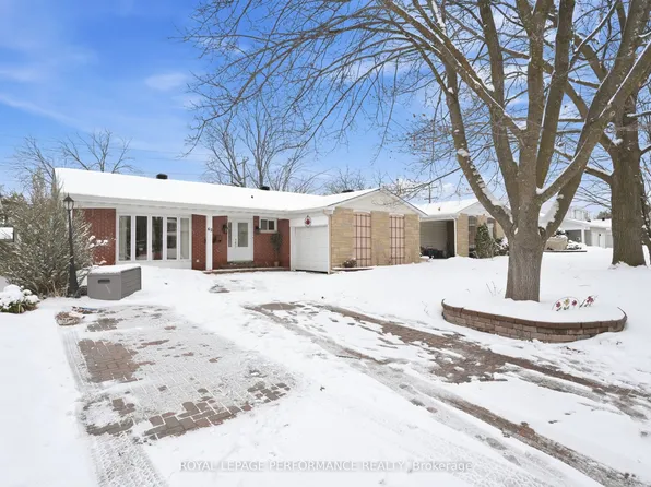 62 Bearbrook Rd, Ottawa, ON K1B 3E2