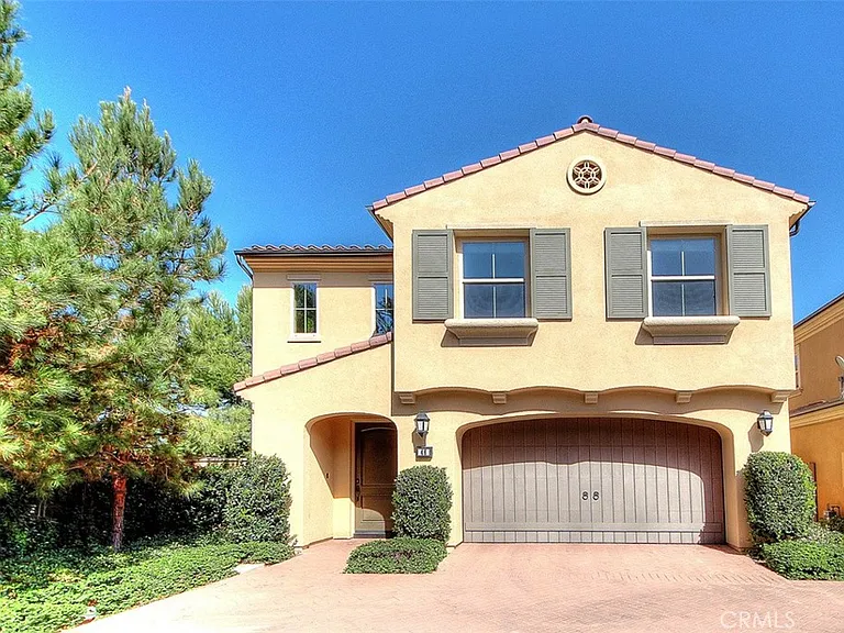 46 Larkfield — Photo 2