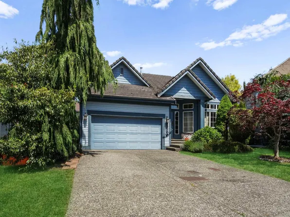 18361 66th Ave, Surrey, BC V3S 9A1