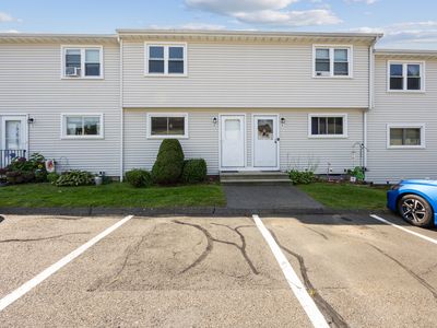 1081 New Haven Road APT 8E, Naugatuck, CT, 06770