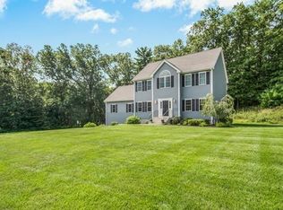 11 Jared Dr, Sutton, MA 01590