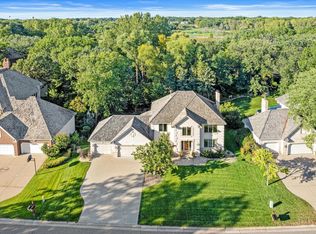 1385 Meadow Ave, Shoreview, MN 55126