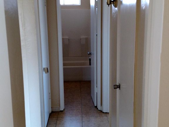 5th image of 6724 Tait St #2