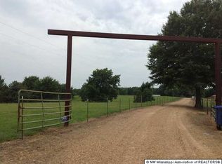 2779 Sanders Rd, Sardis, MS 38666