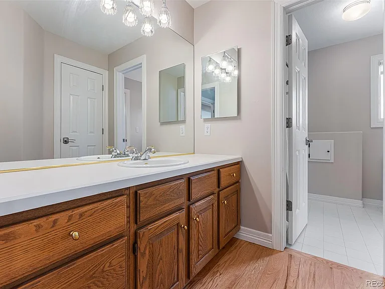 1127 Jesse Ct — Photo 29