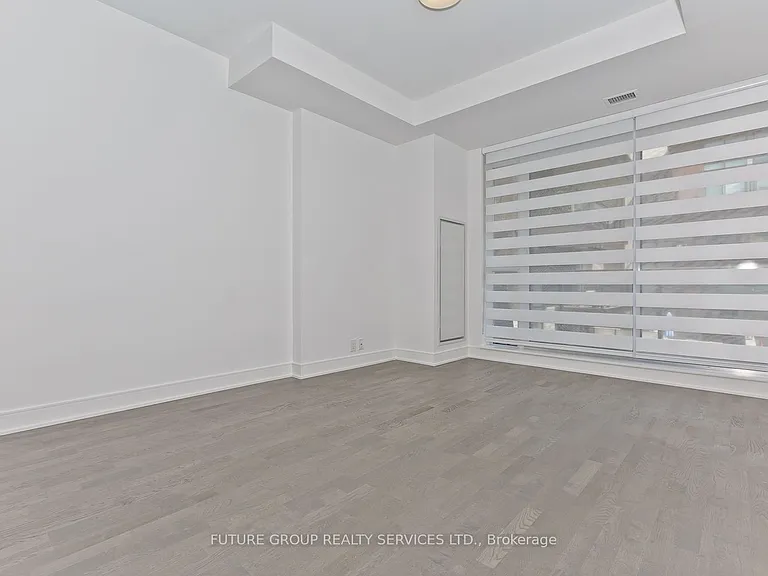 1575 Lakeshore Rd W #262 — Photo 22
