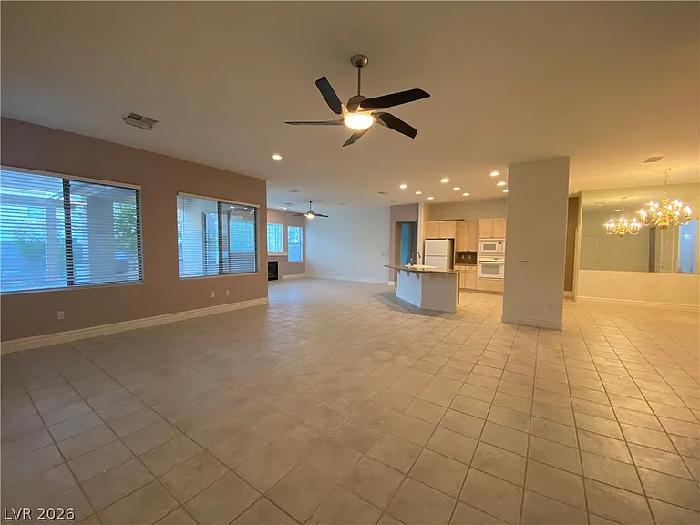 386 Apple River Ct — Photo 8