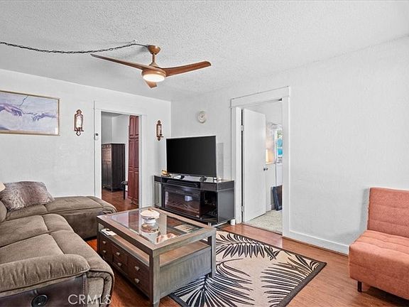 2nd image of 4008 Twining St