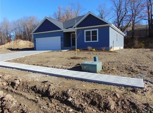 4909 Grouse Hollow Dr, Erie, PA 16504