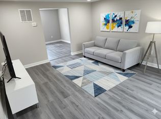 20 E Monument Ave APT 10, Hatboro, PA 19040
