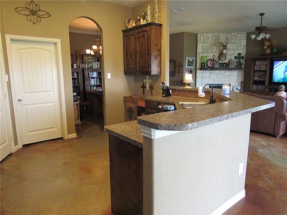 3rd image of 5577 County Road 3226