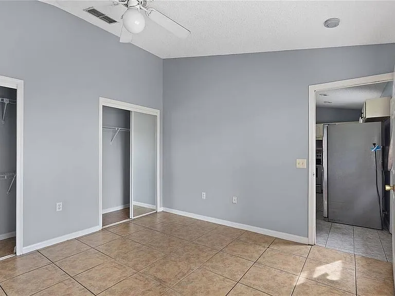 568 Kingfisher Dr — Photo 15