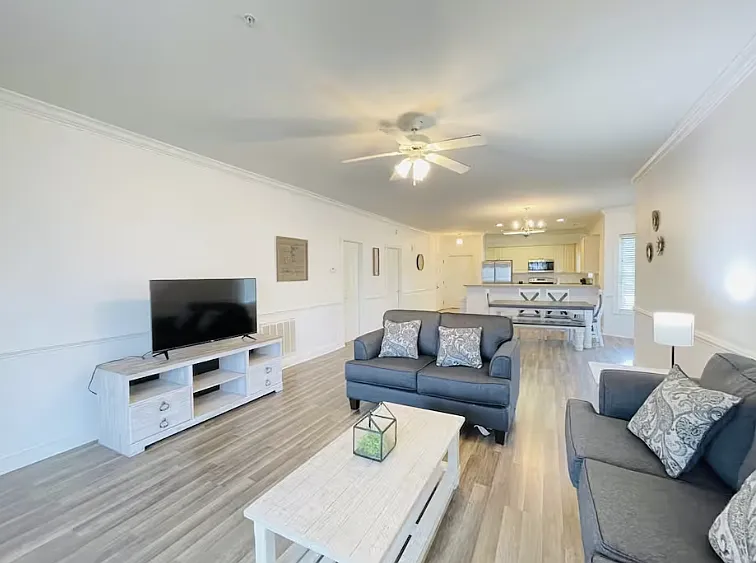 4825 Luster Leaf Cir #201 — Photo 11