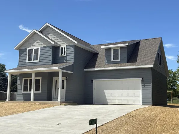 N1647 Lincoln AVENUE, Lake Geneva, WI 53147