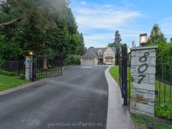 807 Indian Rd, Mississauga, ON L5H 1R4