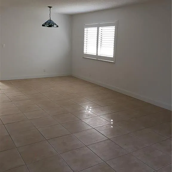 331 Lakeview Dr #201 — Photo 15
