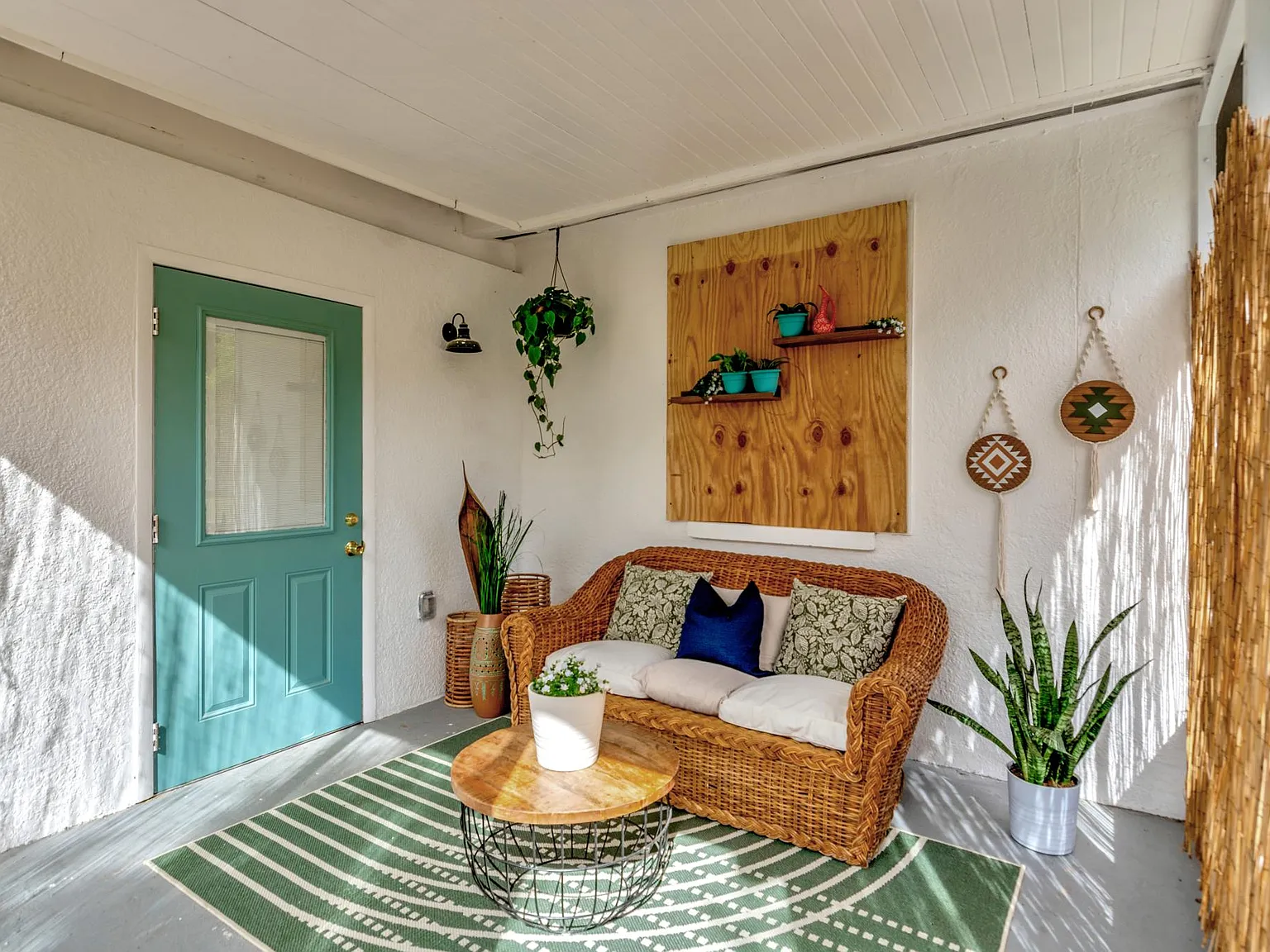 Studio, 470 sqft, $1,300 — Photo 1