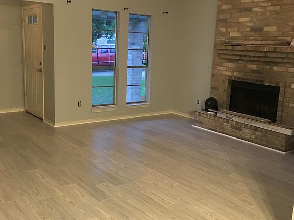 5th image of 7102 Carbondale Dr
