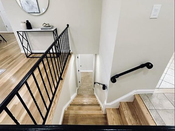 3rd image of 7509 Putt Rd