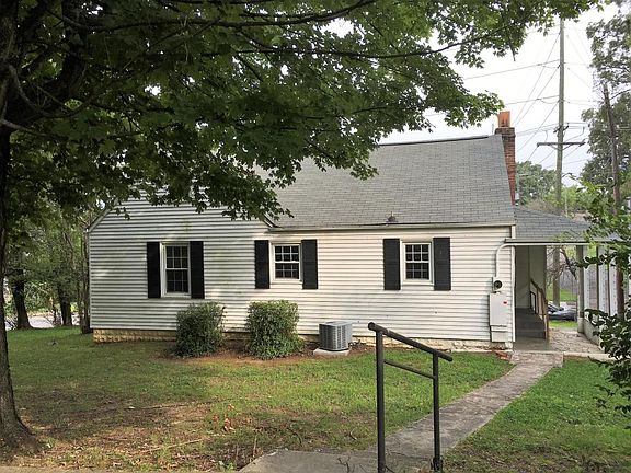 3rd image of 1602 McCroskey Ave