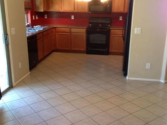 2nd image of 624 W Mesquite Tree Dr