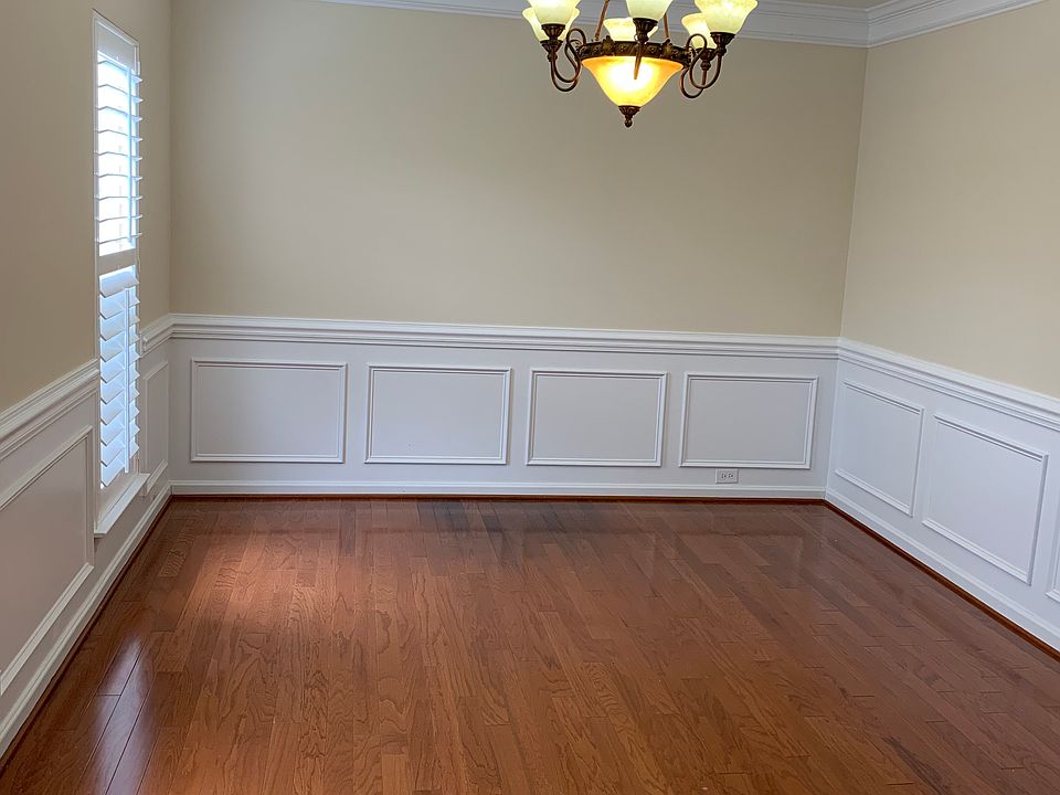 Formal Dining