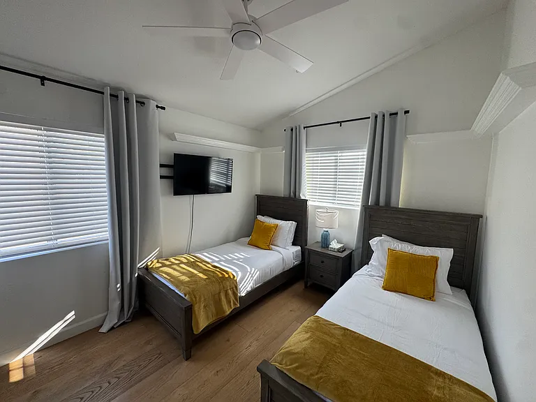 22411 Holly Ct — Photo 12