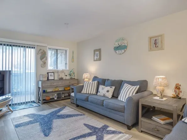 239 Beach City Rd, Hilton Head Island, SC