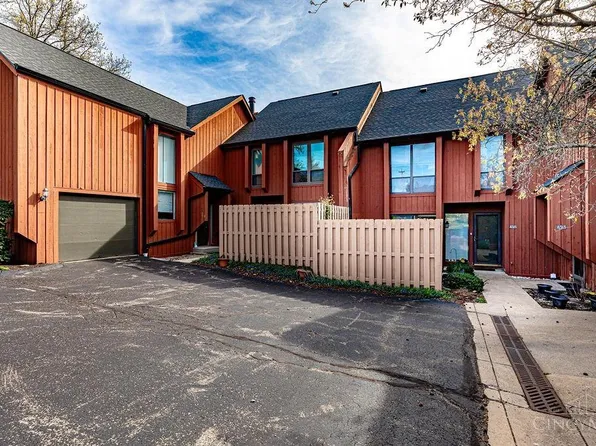 8315 Whisper Way, West Chester, OH 45069