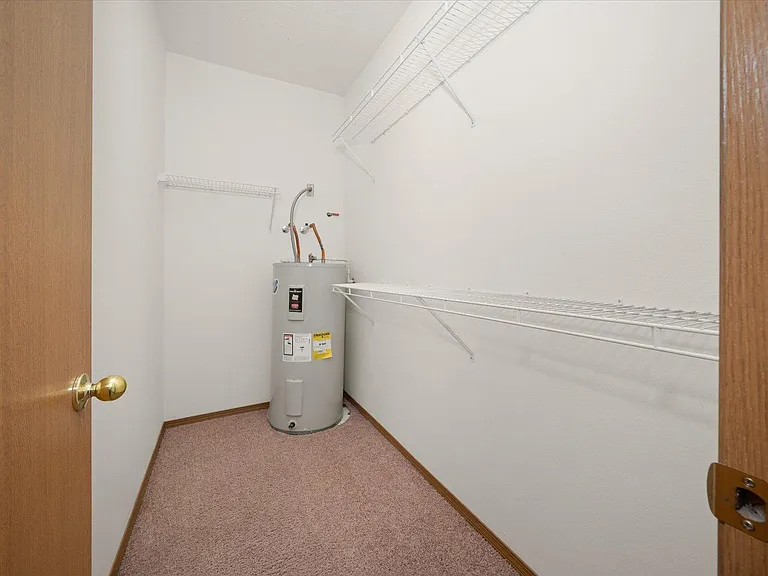 Hilby Station Apartments — Photo 11