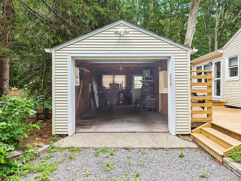 115 W Cove Rd — Photo 14