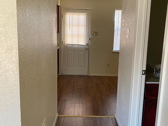 2nd image of 3073 W Sycamore Cir #3073