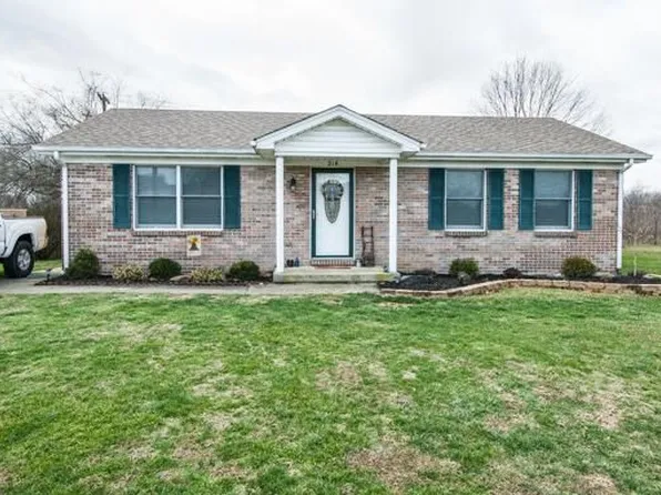 218 Black Hawk Cir, Versailles, KY 40383