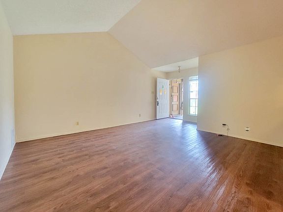2nd image of 10809 Lanshire Dr