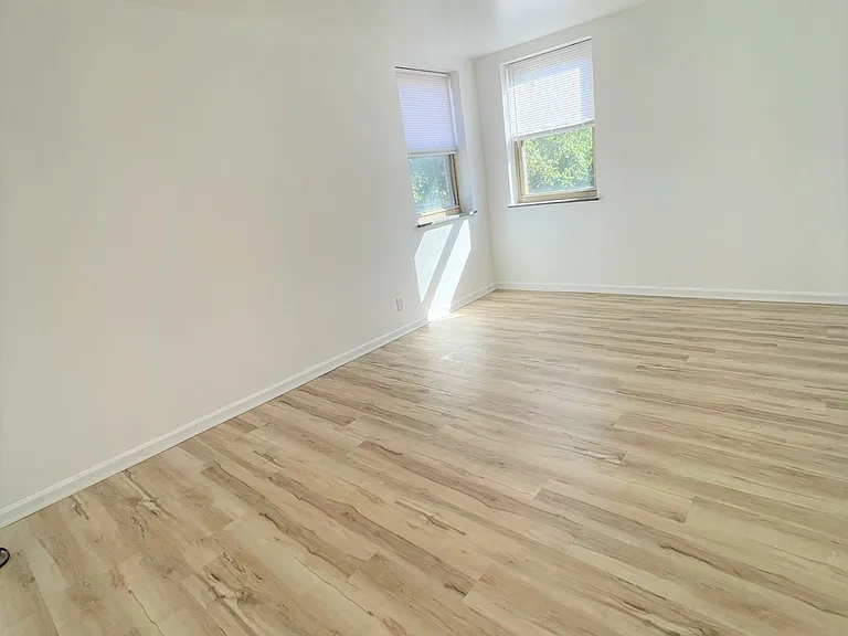 5710 Phillips Ave #A16 — Photo 53