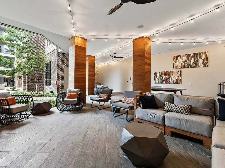 Knox at Metrocenter Apartments — Photo 13