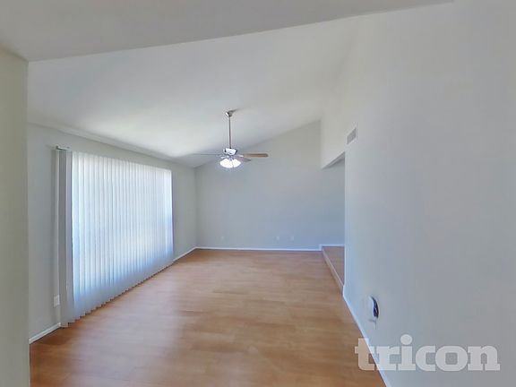 4th image of 4910 W Diana Ave