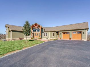 1042 Spickards Ln, Bedford, VA 24523