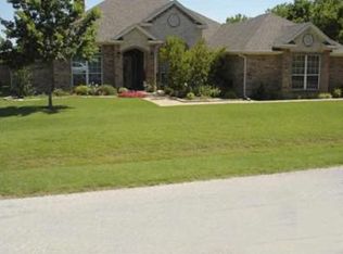 2517 Edinburgh Dr, Crowley, TX 76036