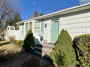 52 Katherine St, Locust Valley, NY