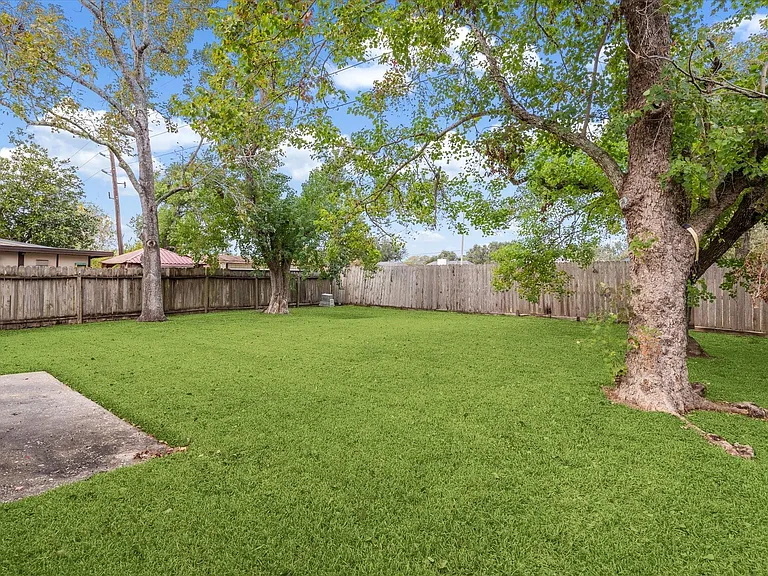 2723 N Brompton Dr — Photo 20