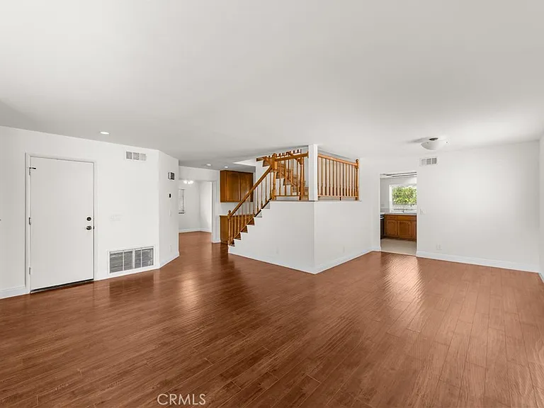 17255 Orangewood Ln — Photo 4