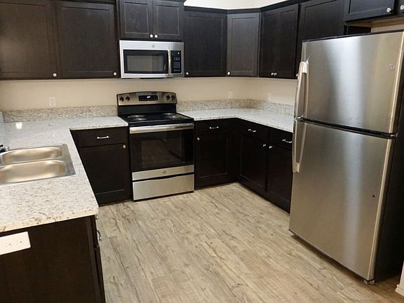 5th image of 12006 Evanston Ave #B